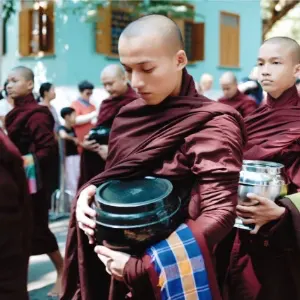 Buddhist fasting customs