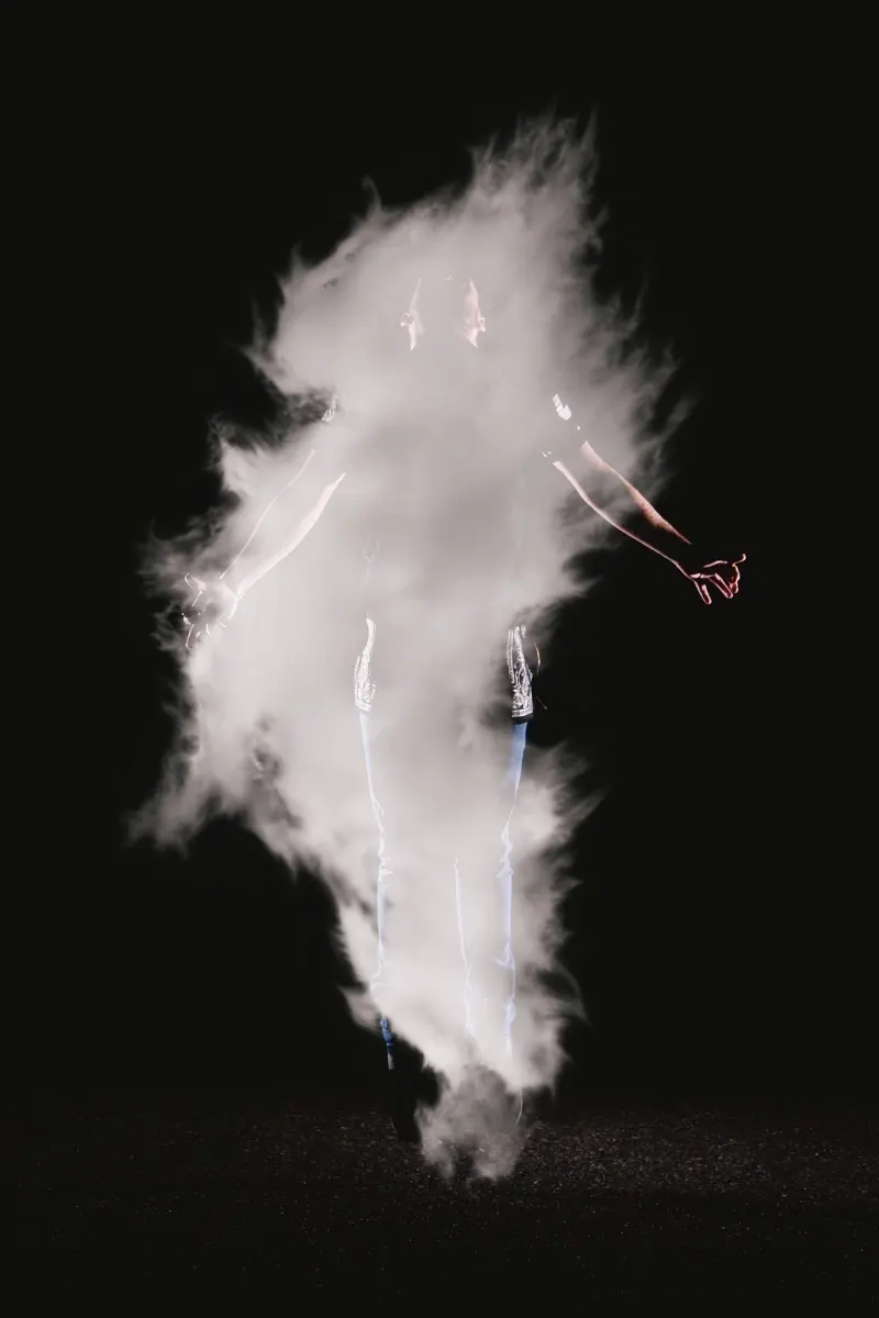 Offer food to wandering spirits