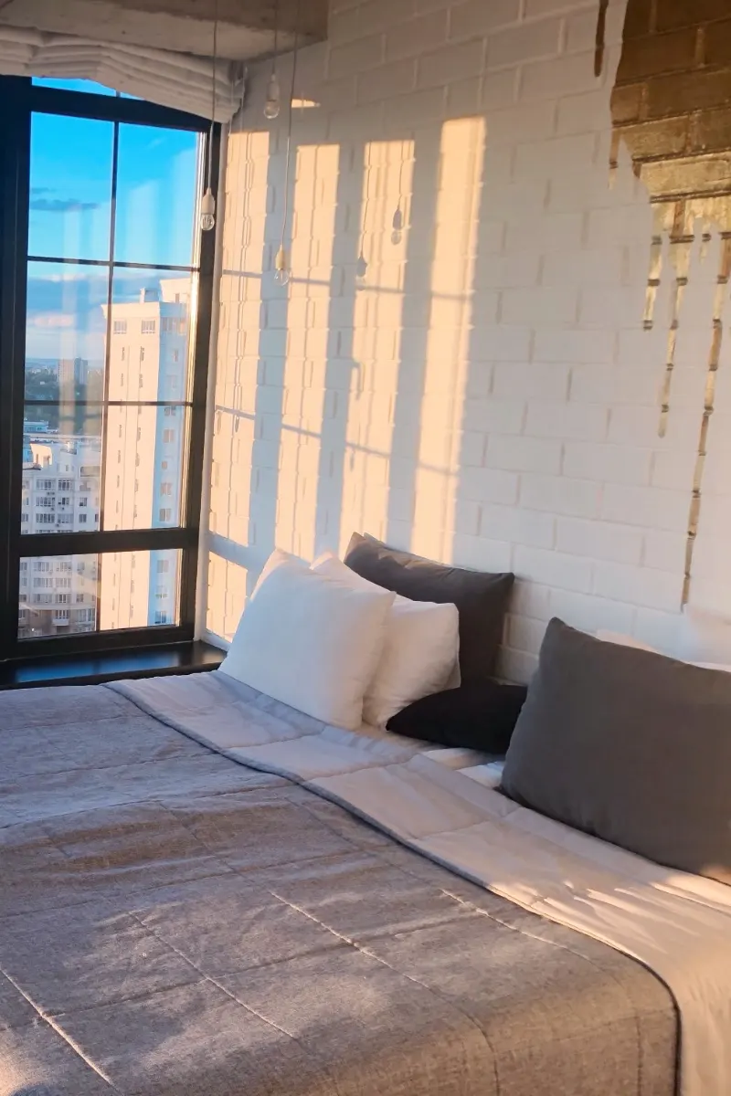 "Feng shui" your bedroom windows