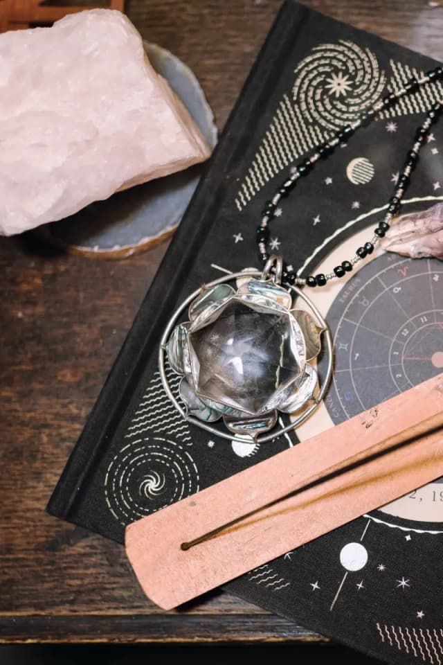 Draw an elemental sigil