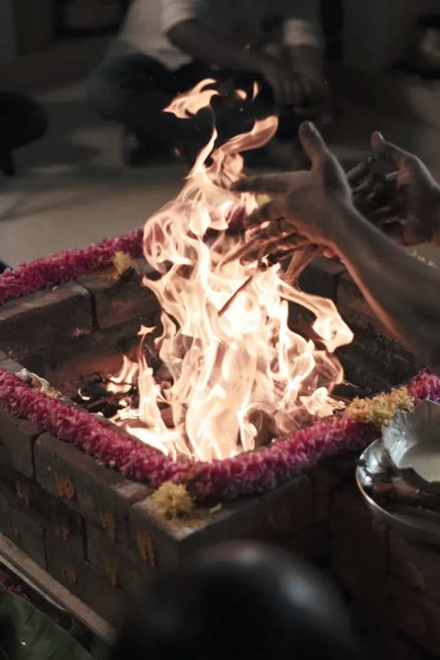 Make a Bhuta-yajna offering