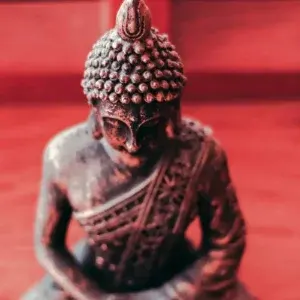 Buddhist mantras and chants